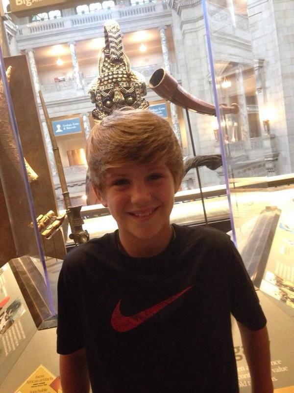 josephbboymb's tweet photo. Missing the road already!  Here's a pic of a gnarly hat in the Smithsonian!  :) http://t.co/gOaa8Zxrbk