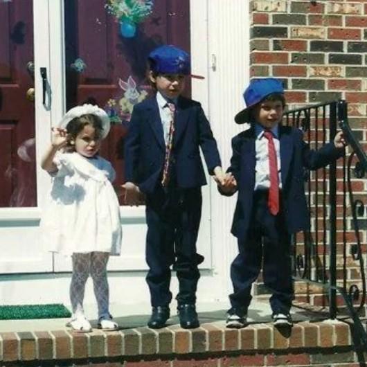 prudenlpc's tweet photo. @PaulieC116 @AngVictoria8 @Cody_Calafiore #TimeFlies #Easter1995 #CalafioreKidzzz http://t.co/gjEHYV35dW