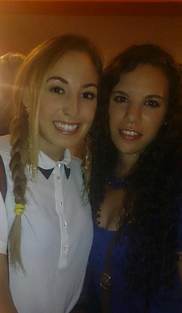 Marigongar's tweet photo. Grande @Maria_CarrascoJ !Gracias por el momento tan especial que me regalaste.Me hizo mucha ilusión conocerte 😊😊😘 http://t.co/UomkLpCVGj