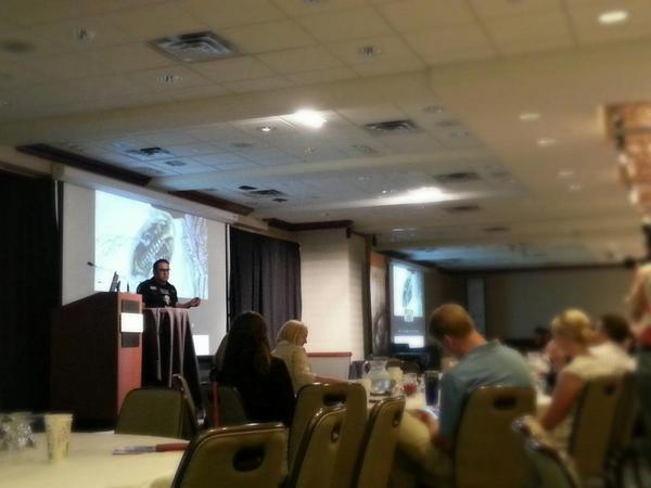 BMC1T5's tweet photo. @FlyingTrilobite from @INVIVOcom talks at #AMI2014 about blogging, twitter essays, &amp; tweeting back! http://t.co/TaEqCHufix