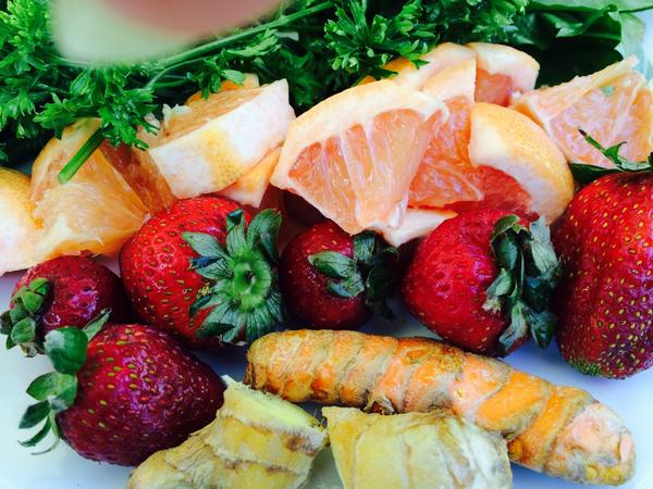 lorimaher's tweet image. Day 5 GGS challenge - changed it up with strawberries! @_KimberlySnyder