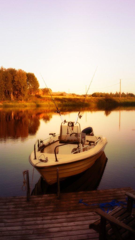 EemiTervaportti's tweet image. Ahti vois antaa synttärilahjaks vaikka kunnon kuhan!.. muuta en pyydä... #catchafish #keikyä #isompihaavi