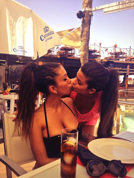 "@lolitaftv23: "@silviasiciliaV: This is Mojacar @MandalaBeach con mi ni&ntilde;a @lolitaftv23 http://t.co/RK5zzeGA2a"<a class="tags" target="_blank" title="On Twitter" href="/?out=eyJ0eXAiOiJKV1QiLCJhbGciOiJIUzUxMiJ9.eyJpYXQiOjE3MjQ4NTIzNDksImlzcyI6InR3cG9ybnN0YXJzLmNvbSIsIm5iZiI6MTcyNDg1MjM0OSwiZXhwIjoxNzU2Mzg4MzQ5LCJyZWRpcmVjdF91cmwiOiJodHRwczovL3R3aXR0ZXIuY29tL2xvbGl0YWZ0djIzIn0.Vb9b2FeeXjgX688_Sq2zIyoggNbFG3YyI8gV-SJ5FHq2qHPRRgOIwUIjwoiUp89oKh4eaVfcdq56D6QtO634HA">@lolitaftv23</a><a class="tags" target="_blank" title="On Twitter" href="/?out=eyJ0eXAiOiJKV1QiLCJhbGciOiJIUzUxMiJ9.eyJpYXQiOjE3MjQ4NTIzNDksImlzcyI6InR3cG9ybnN0YXJzLmNvbSIsIm5iZiI6MTcyNDg1MjM0OSwiZXhwIjoxNzU2Mzg4MzQ5LCJyZWRpcmVjdF91cmwiOiJodHRwczovL3R3aXR0ZXIuY29tL3NpbHZpYXNpY2lsaWFWIn0.yhHMVRC_el9aycYxkJQzqmtILHmB_-7yyEBs_ABTJsdutQMOLUJaqslZfb_Z_Z5Jk2RAIrBPxP3JXQP0BrSZ1w">@silviasiciliaV</a><a href="/tag/ff"class="tags"><span>#ff</span></a>