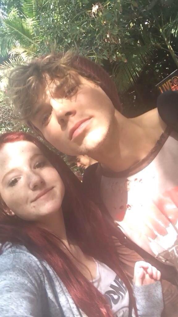 FiveSecsofInfos's tweet image. Ashton with @c0smicasht0n today