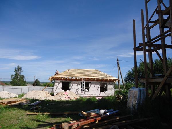 @GruzdevVladimi    В с.Ильинское одновременно с восстановлением храма ведется строительство дома для священника