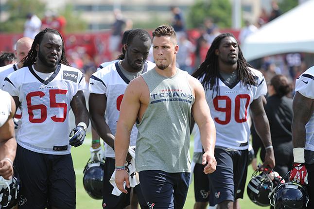 BtfhzJCIcAA_62E.jpg:large