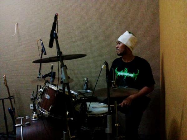 Drum paser <a href="/indranaldi/">nicolas indranaldi</a> <a href="/GustavHardyvile/">Gustav Surya Wijaya</a> <a href="/triswan13/">Triswan</a> @Hendit4n <a href="/moris_trendkill/">MORIS BREWS</a>