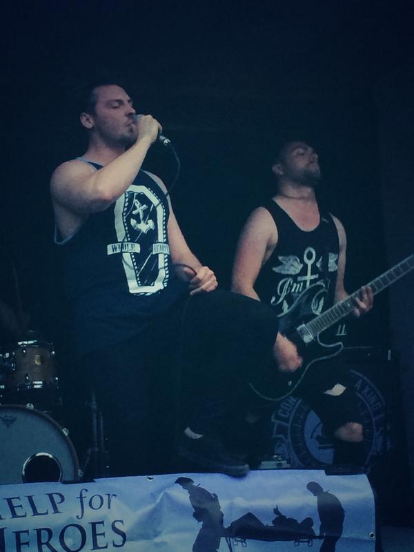 LaraErinh's tweet photo. The @confessionsuk boys in their @WH_clothing gear! At #herofest outdoor stage! http://t.co/mauSNyk4zR