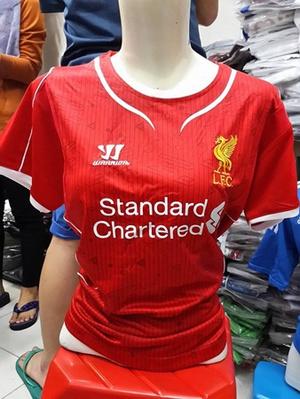 fnm_st's tweet photo. Jersey Liverpool Home Ladies Official 2014-2015 | Size S,M | Idr.90.000 | Order BBM 3271B738 | SMS 082214458910 | http://t.co/yR23JKMdZG
