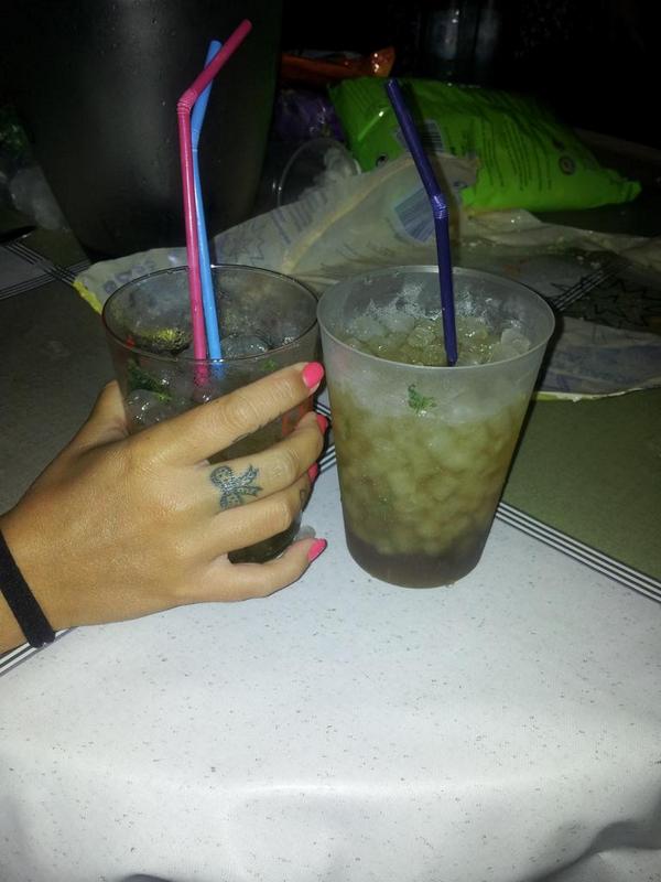 PacoPonce5's tweet photo. De marbelleoo coooon miii niñaaaaaa guapaaaaaa !!! Looo mejooor de loo mejooor miii @eLviRadaNCe !! Te quieroooo....♥ http://t.co/Zzos1B1A9V