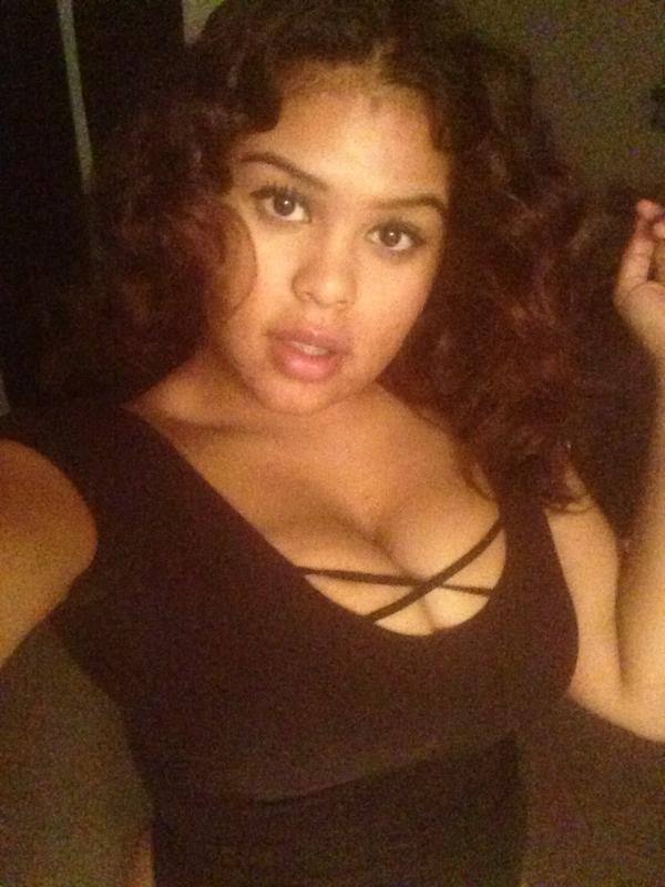 Geno On Twitter “ Djzeeti Twitpic A Nice Boobs Selfie”