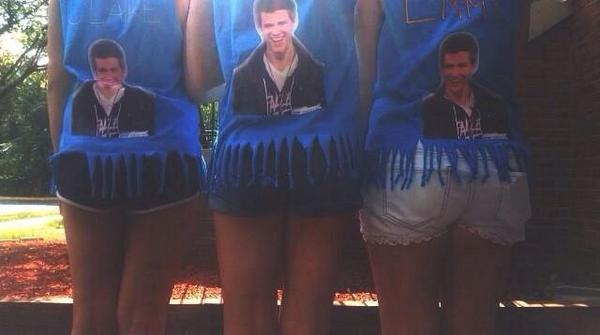 theKEYtomagic's tweet photo. @CollinsKey we made shirts at the keyper sleepover :) #DemiLovatoSkydiving http://t.co/2KXciP7B6t