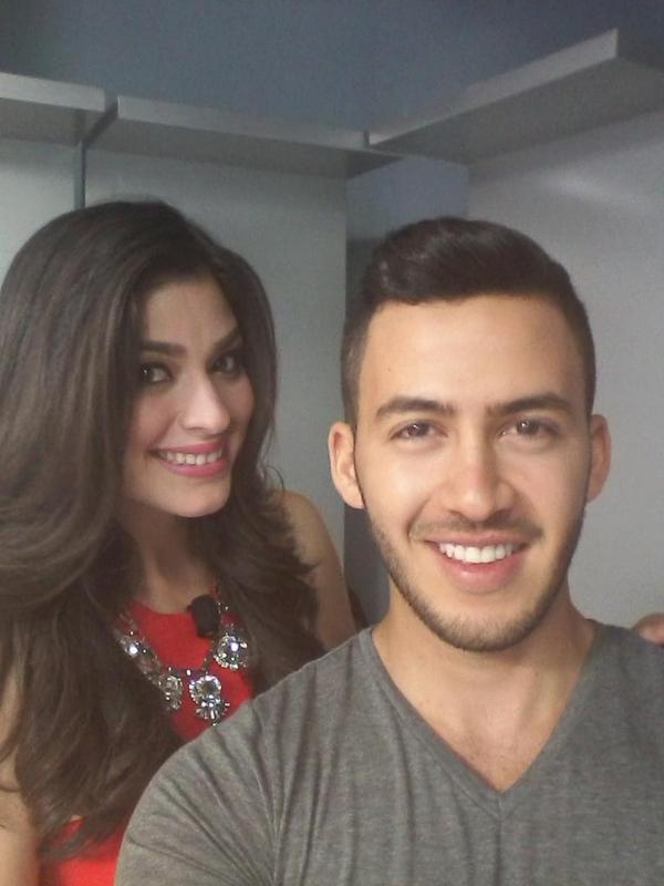 Anagabyespinoza's tweet photo. “@pedrogamboaa: Con @Anagabyespinoza mi compañera en Las Noticias FDS #MiPrimerDía #TelevisaMty http://t.co/WodVvSImrA”/ ¡Bienvenido, Pedro!