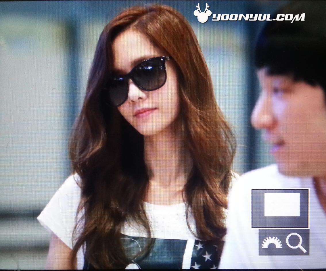 [PIC][27-07-2014]YoonA trở về Hàn Quốc vào sáng nay BtgvH7HCEAAlSWg