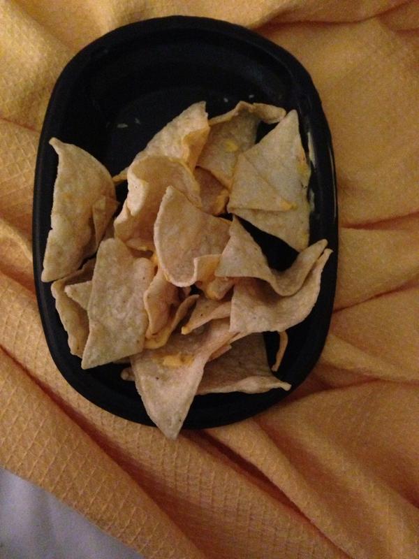 kristhekidd's tweet photo. So @TacoBell we ordered cheesy nachos and we get this. What the fuck is this shit ?! http://t.co/HYL1rvpiCK