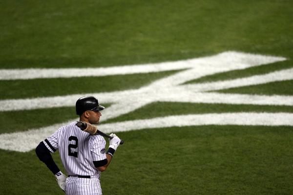 Cut4's tweet photo. Followers to RETWEET can win a Derek Jeter bat: http://t.co/BjDTzvtDWg http://t.co/BzbKY8IoAw