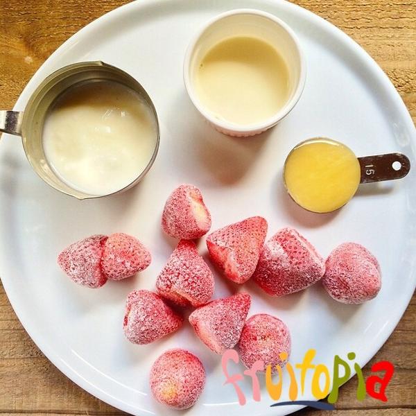 YayFruitopia's tweet photo. Girls, this might be a favorite. Our Pretty In Pink smoothie made with strawberries💕 Maddy made me think of the name. http://t.co/GMXLgCtoP3