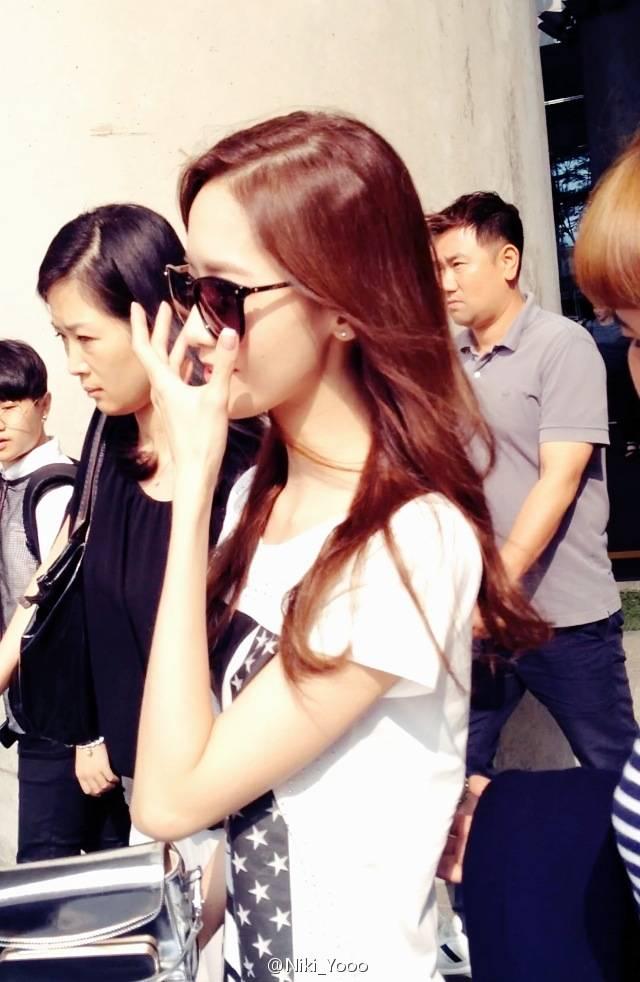 [PIC][27-07-2014]YoonA trở về Hàn Quốc vào sáng nay BthOfM4CAAETiTQ