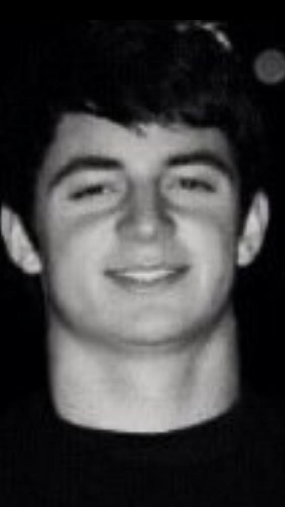 dadfucker69's tweet photo. @Zilliamson when ur so ugly that u die from aids http://t.co/8i5NC92Lrb