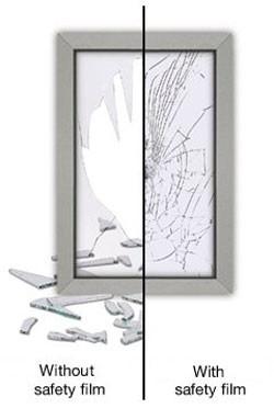 HomeProtectionc's tweet image. Evite accidentes con los vidrios de su casa, oficina, colegio, instalando láminas de seguridad.