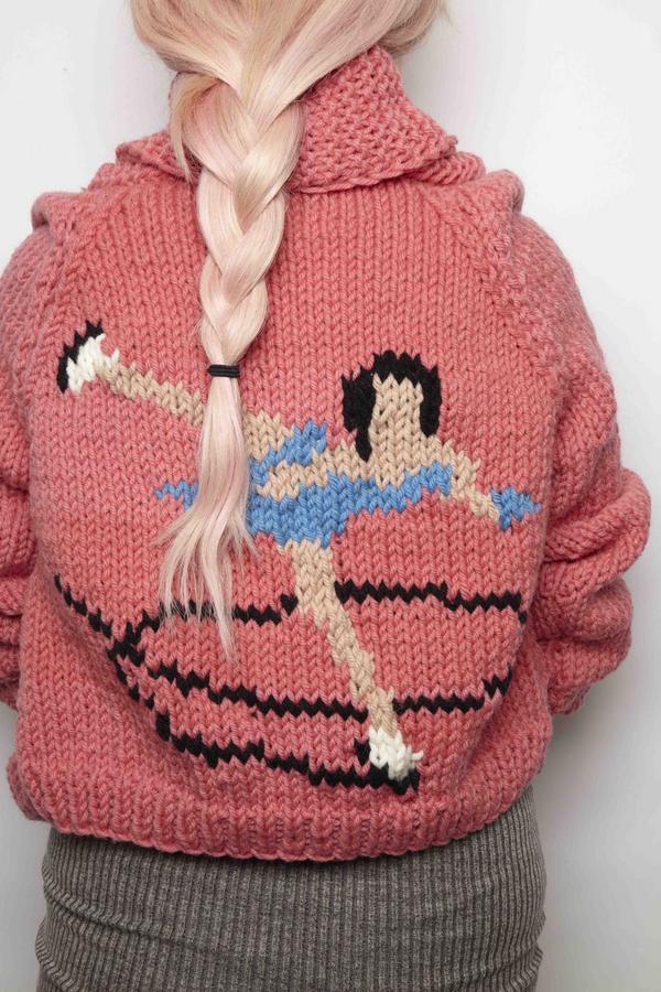 lilly_lab's tweet photo. New Pink Skater Sweater up on http://t.co/FRogbay15w #madeincanada #handmade #knitwear #chunkyknits #fashion #toronto http://t.co/iS0YMADhHE