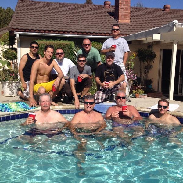 rogersassen's tweet photo. 728 Scandal crew ready for season 4!!! http://t.co/9GgAK0Qt7A