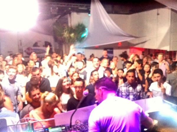 AcliseOfficial's tweet photo. @MicoInTheMix @KylianMash #PartyFunTour2k14 #Monster #Montpellier #Fire http://t.co/MrBxETzVSK