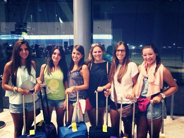 Maitepepa's tweet photo. Viajando a Marsella!!! @56Aida @InsPueyoEstada @Paaatricia_RT @IvanaFlosBerga @Nataaliaaa6 http://t.co/577to0UGKd