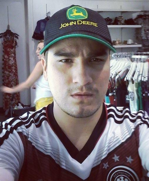 Mikevanwees's tweet photo. Cansado Me Detengo Y Pienso Si Esto Es Lo Que Merecemos!!! http://t.co/x9JY23qyGe