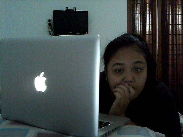 makasi sayang :* macbook baru dri suami penganti laptop dell yg dh jadul hehe