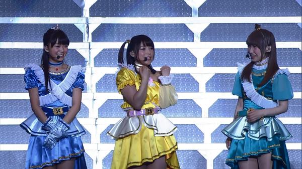 KeionKirby's tweet image. 2nd year Umi, Honoka and Kotori #EndlessParade