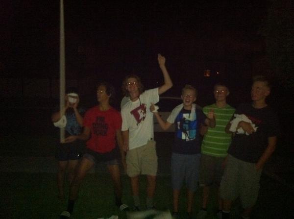 ForsythMarykate's tweet photo. HAPPY HAPPY BIRTHDAY NOAH EVAGA!! Thanks for the memories;) #TPBandits
@NoahEvaga @jake_tippetts @AustinToast25 http://t.co/robFv5yeOw