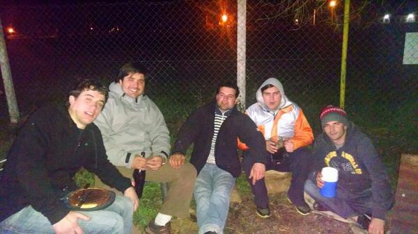 adarrigrand's tweet photo. Que nochesita!!!! http://t.co/ZRNGP9wHOg
