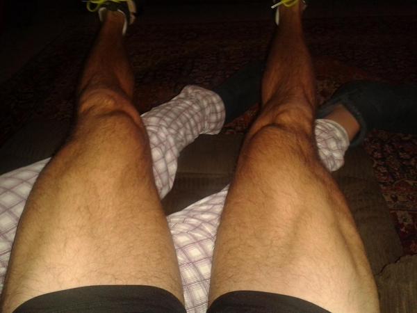 jqbrah's tweet photo. Bae and I #aware #ruaware #legs #kfc #fitness #quads #soskinnyithurts http://t.co/D27DYcobPm