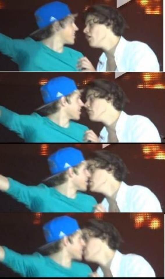 Hawwie kissies!