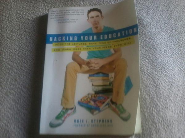 ivanmarcos's tweet image. Libro terminado &quot;Hacking your education&quot; #educación #aprendizaje #emprendizaje #HackeaLaEducación