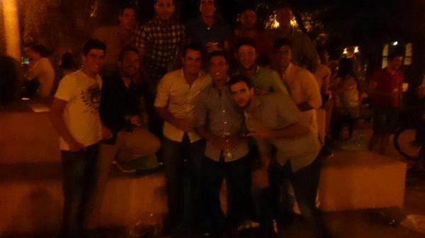 ernaka8's tweet photo. En el garden con los colegas http://t.co/XE8AF1rRGm