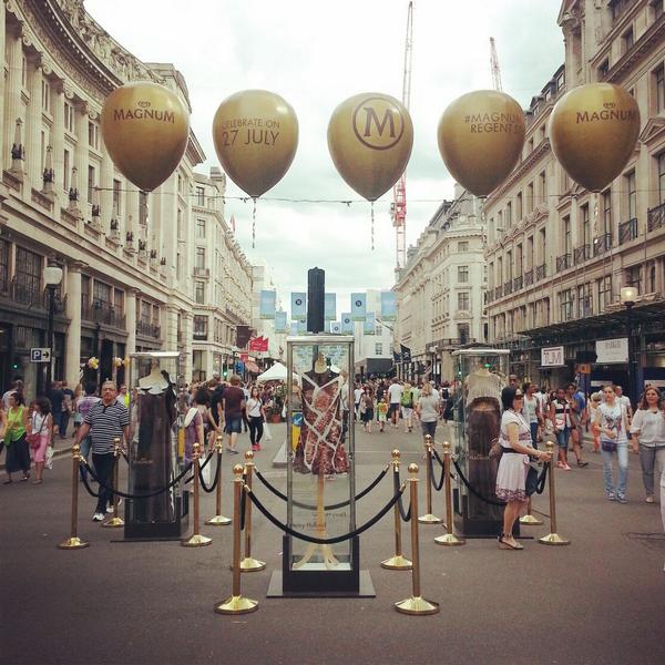 JoiaRosa's tweet photo. @Gio_rosa U deserve a new dress like that of @henryholland exclusively for MagnumUK @regentstreetw1 #MagnumDressCode http://t.co/widBsKkCao