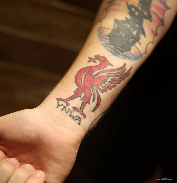 ynwakarwan's tweet photo. Never dead..Never walk Alone.. http://t.co/5pVCeNV1mc