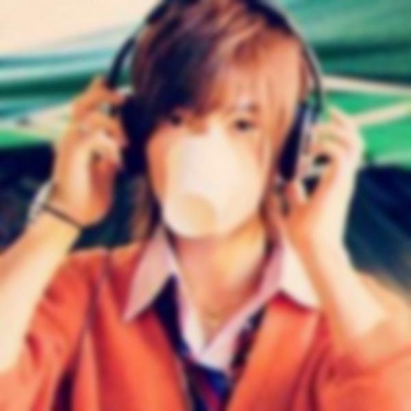 ____kitxxx's tweet photo. 〆
　
.
　
.
　
-
　
　　　　　　　''　飴　欲しい　、　？　''

　　　　49　/　ＫaＩtＯ.ｍ

　　''　俺は　お前が欲しい　、　つて　''

　　率　↬　迎

-
　
.
　
.
　
✡ http://t.co/MxsHMP7Au3