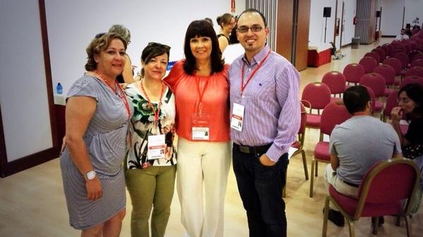 Con la nueva presidenta del <a href="/psoe/">PSOE</a>, <a href="/micaela_navarro/">Micaela Navarro</a>, digna sucesora de Ramón Rubial. #CambiandoPSOE