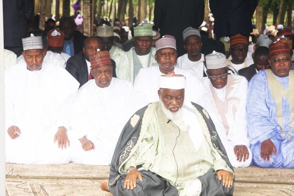 queen of the naija blog Goodluck Jonathan recieves muslim congregation to mark end of Eid el Fitri
