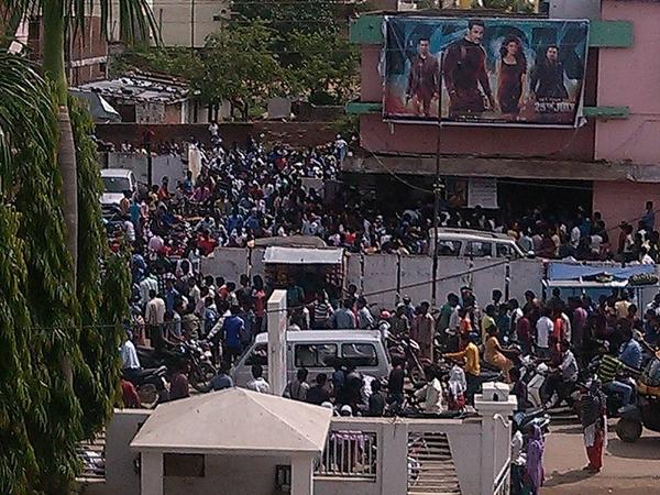 ShivohamX108's tweet image. Ultimate Madness of #Kick   #DevilRulingTheBoxOffice @Asli_Jacqueline @BeingSalmanKhan @GetYourKick