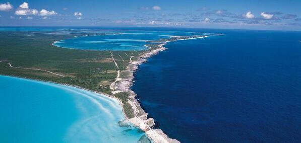 _Paisajes_'s tweet photo. El Caribe se encuentra con el Atlántico en Eleuthera, http://t.co/yUnccrLaqt