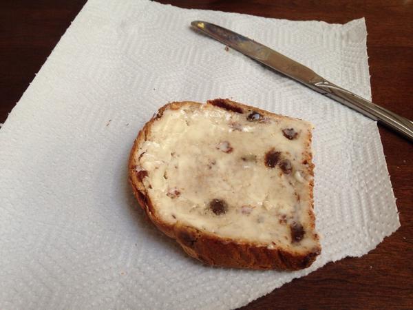 fitprogress2's tweet image. Having a snack right now! Going to organize my makeup after this and then workout!💪 - Rose🌹