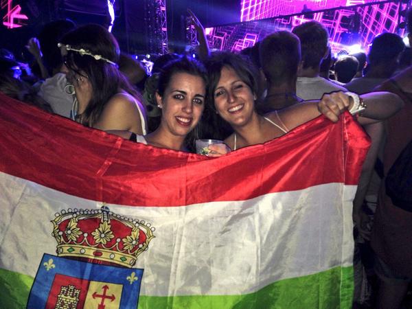 Garbi1512's tweet photo. Riojanas en el@BBFbarcelona el mejor fieston del año, si señor!! http://t.co/zM7Sil4rAF