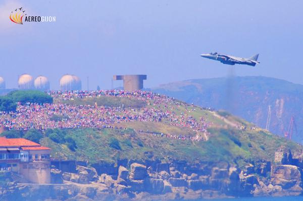 TODAS LAS FOTOS DEL FESTIVAL AÉREO DE #GIJÓN 2014 ➤goo.gl/mKaNp6 #GijonAirShow14 <a href="/GijonTurismo/">Visita Gijón/Xixón</a> <a href="/VadeAviones/">VaDeAviones.com ✈️ 🇪🇸</a>