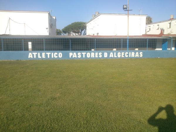 Este año os necesitaremos a todos. Los jugadores se dejarán la piel en el campo, lo haras tu en la grada???