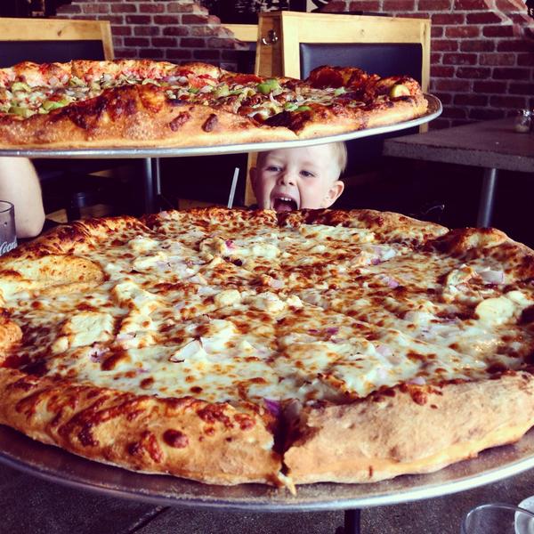 CorbanCash11's tweet photo. Could not love @ParrysNYCPizza any more! http://t.co/2ZQQ8D7Jlh