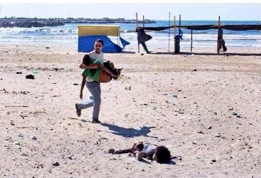 AhmadAlDoobi's tweet photo. Israel kills children

ישראל הורגת ילדים

اسرائيل تقتل الاطفال

#ICC4Israel
 
ريتويت وانسخها وغرد بها من حسابك http://t.co/YMPrKzwyJ6